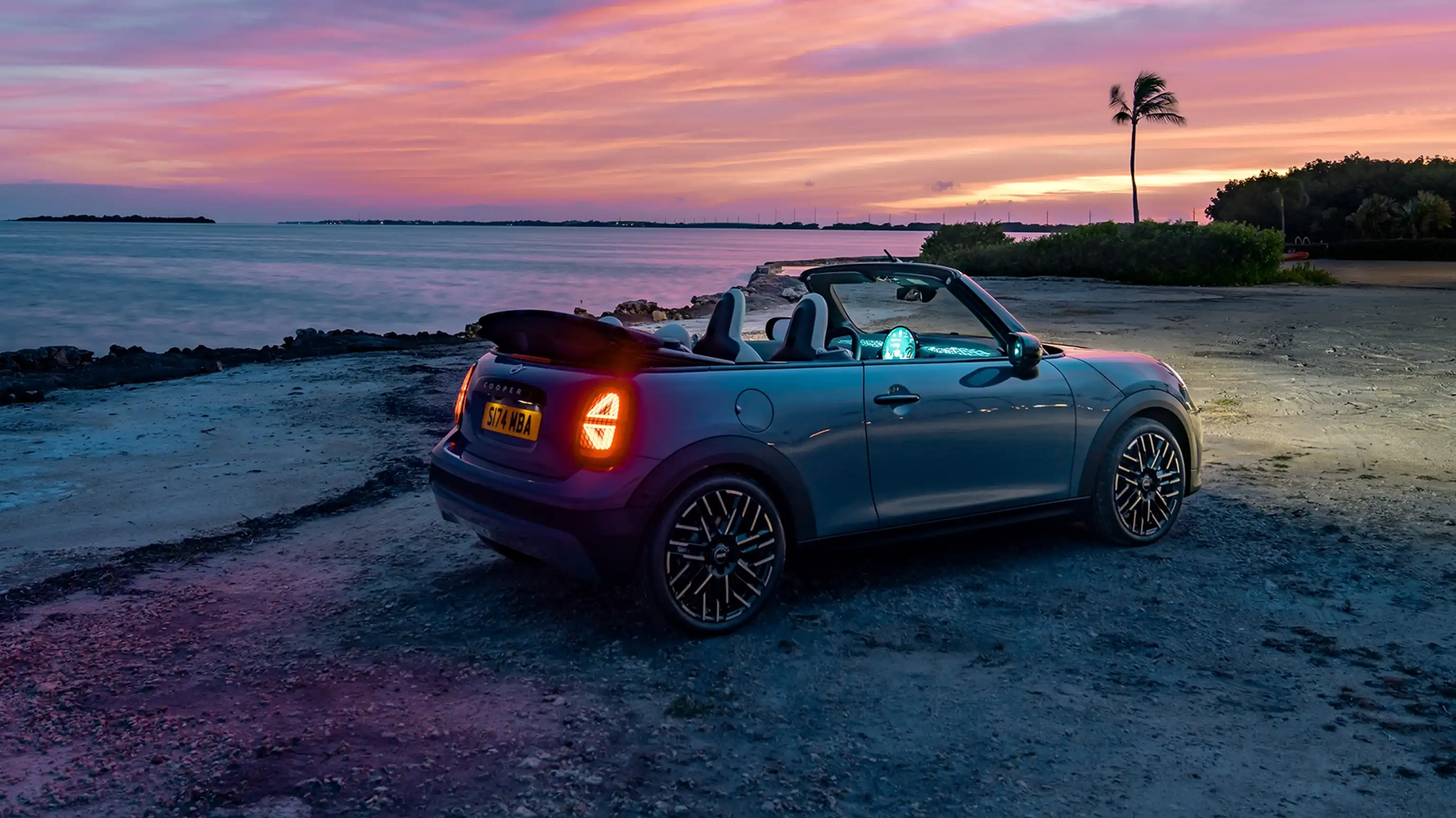 MINI Cooper Convertible - 概要 - リア・ビュー