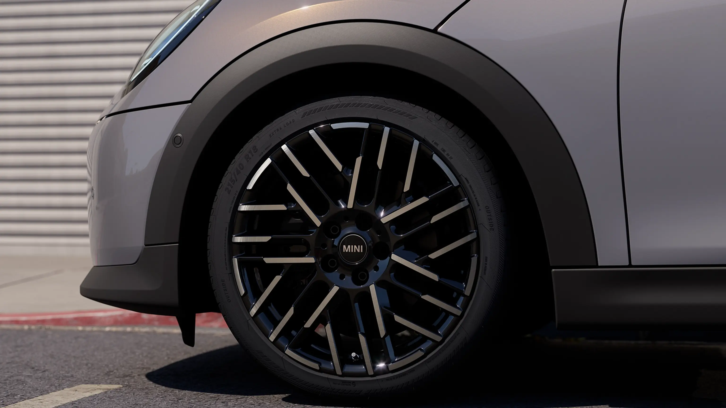 MINI Cooper Convertible - エクステリア・ハイライト – ホイール・クローズアップ