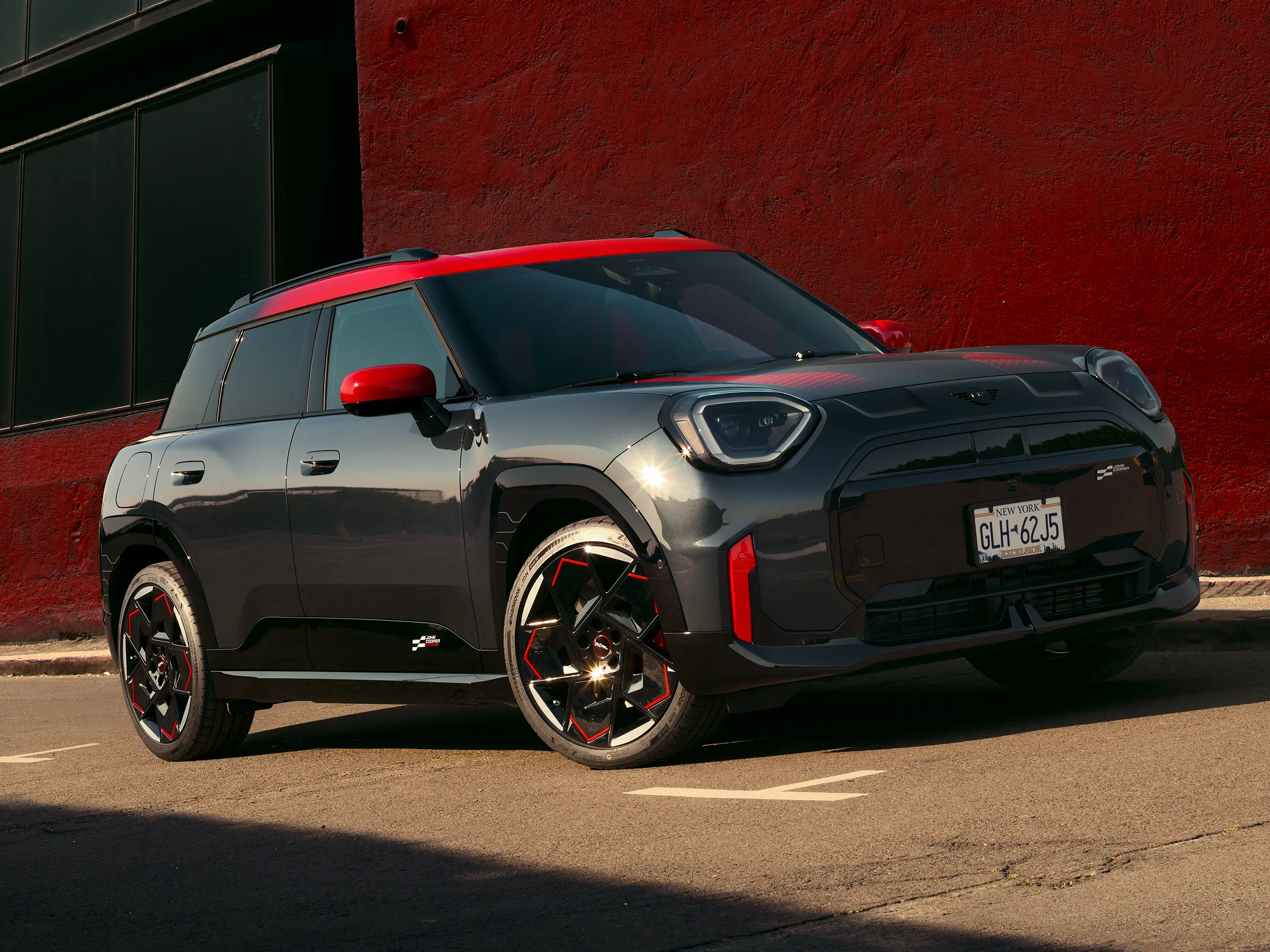 MINI John Cooper Works - J05 JCWサイドビュー