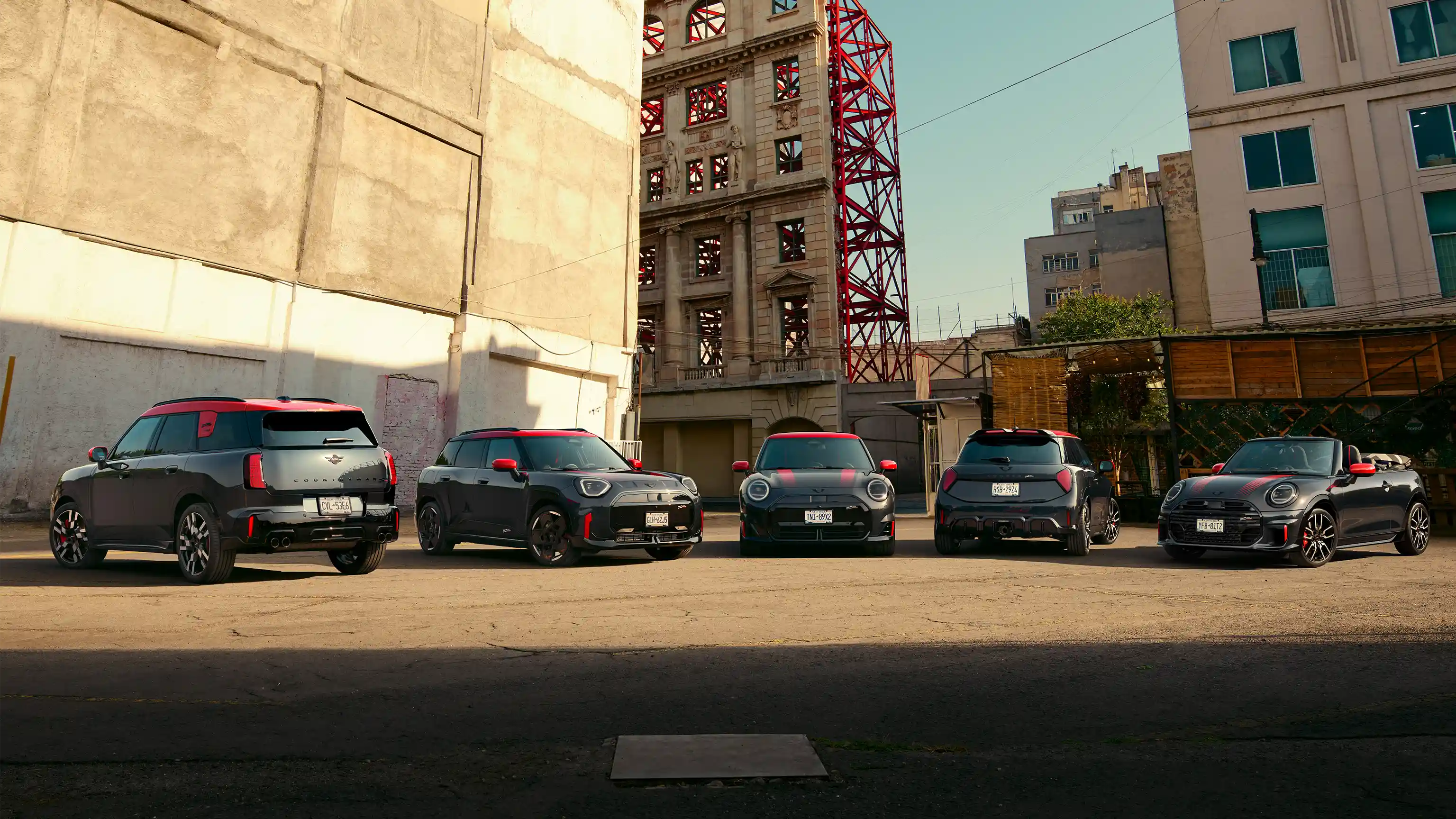 MINI John Cooper Works - JCWファミリーショット