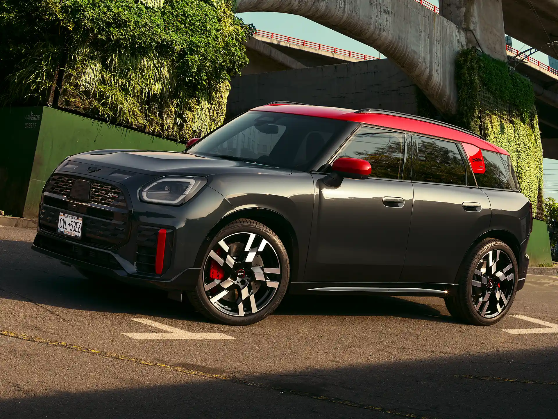 MINI John Cooper Works - U25 JCWサイドビュー