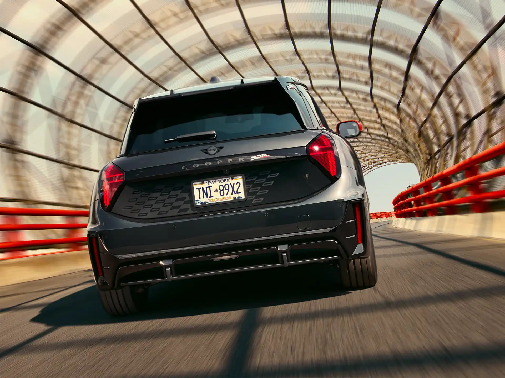 MINI John Cooper Works - J01 JCWリアビュー