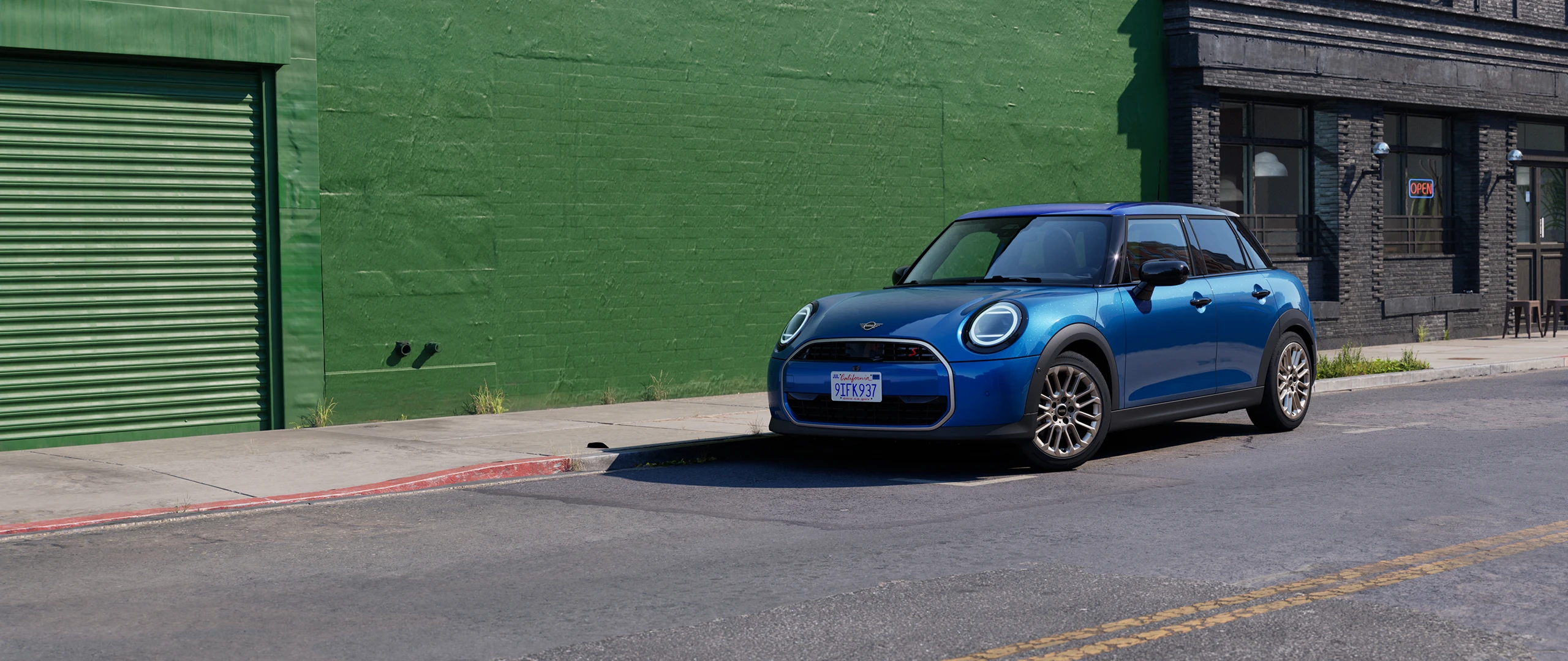 Home - main stage teaser - MINI COOPER 5-DOOR.