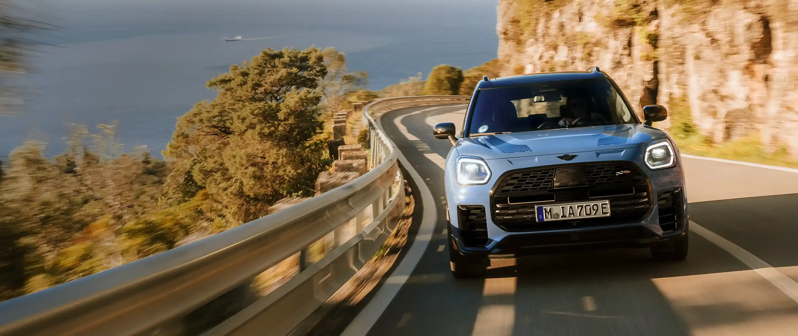Home - main stage teaser - MINI COUNTRYMAN SLATE BLUE