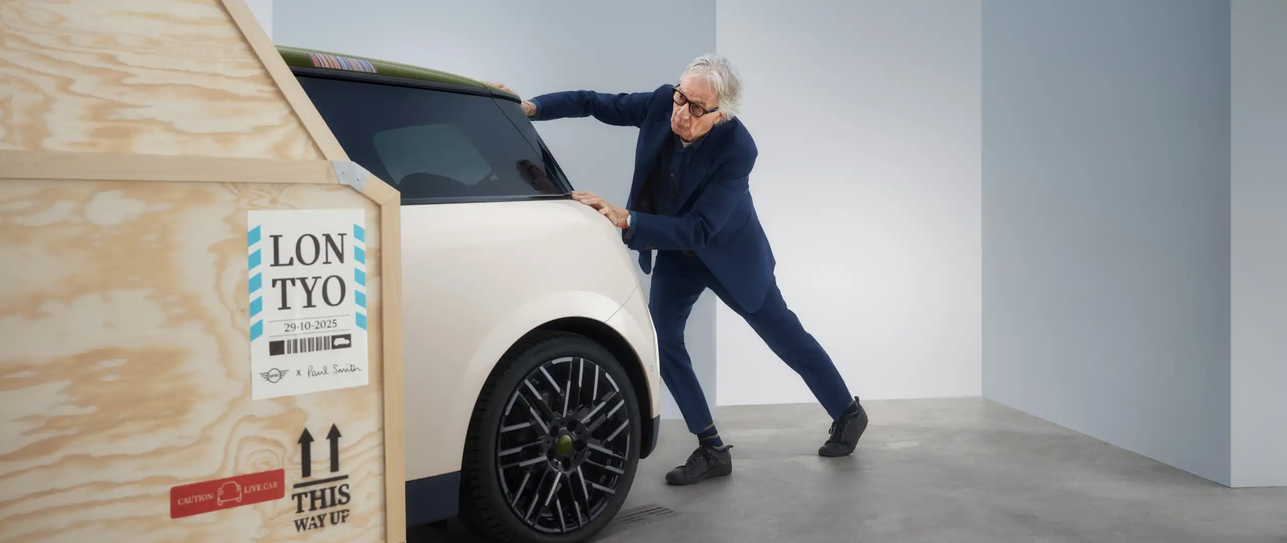 Home - main stage teaser - MINI × PAUL SMITH.