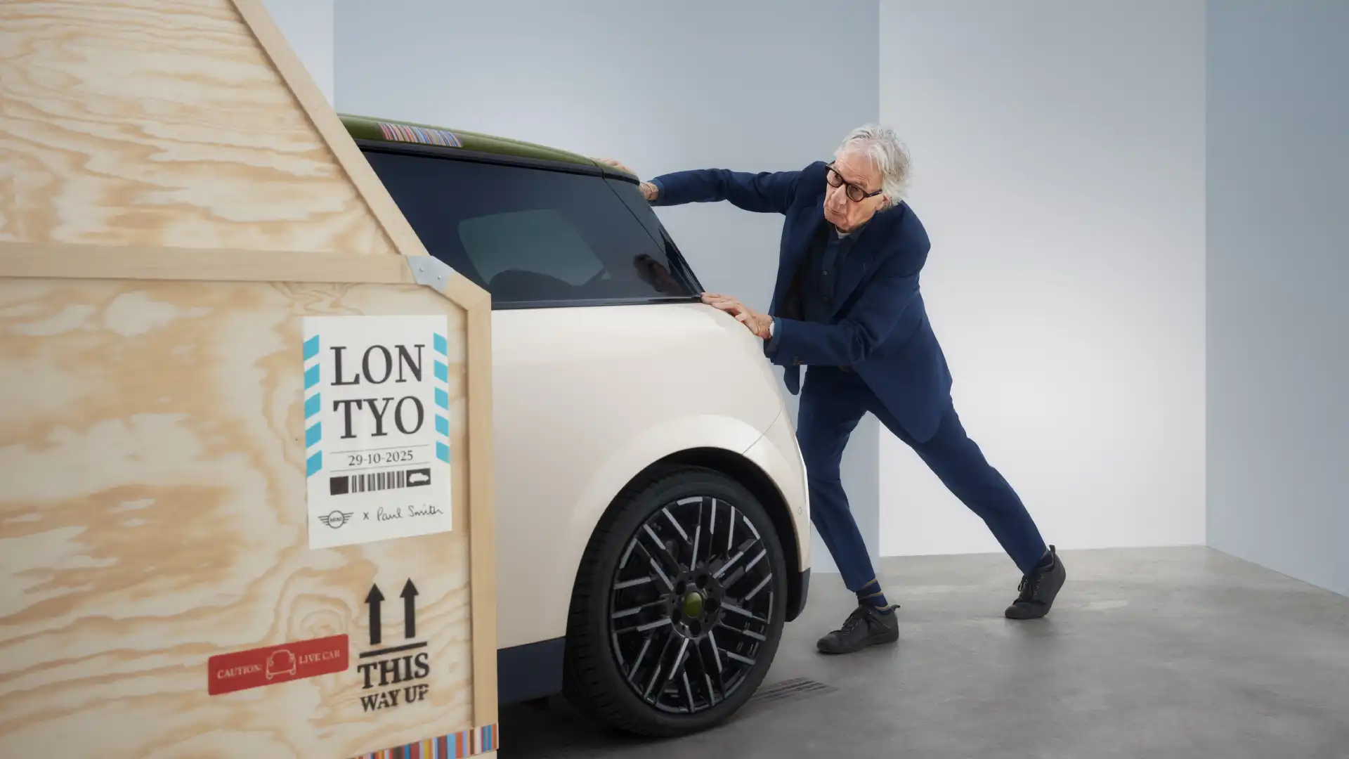 Home - main stage teaser - MINI × PAUL SMITH.