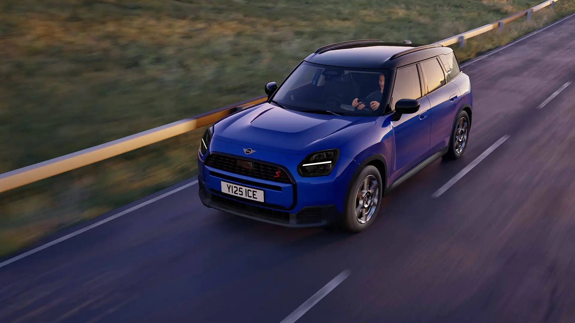 Home - main stage teaser - MINI COUNTRYMAN S ALL4 SELECT​.
