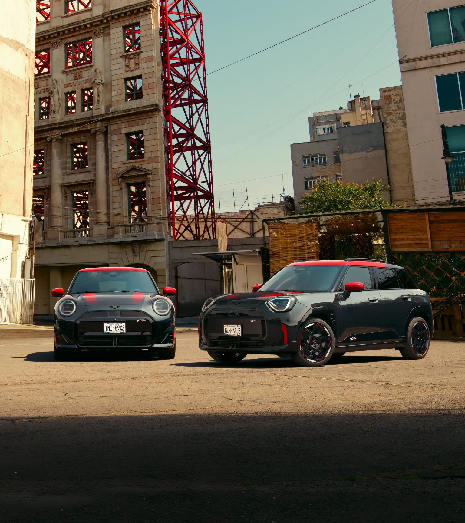 MINI John Cooper Works - JCWファミリーショット