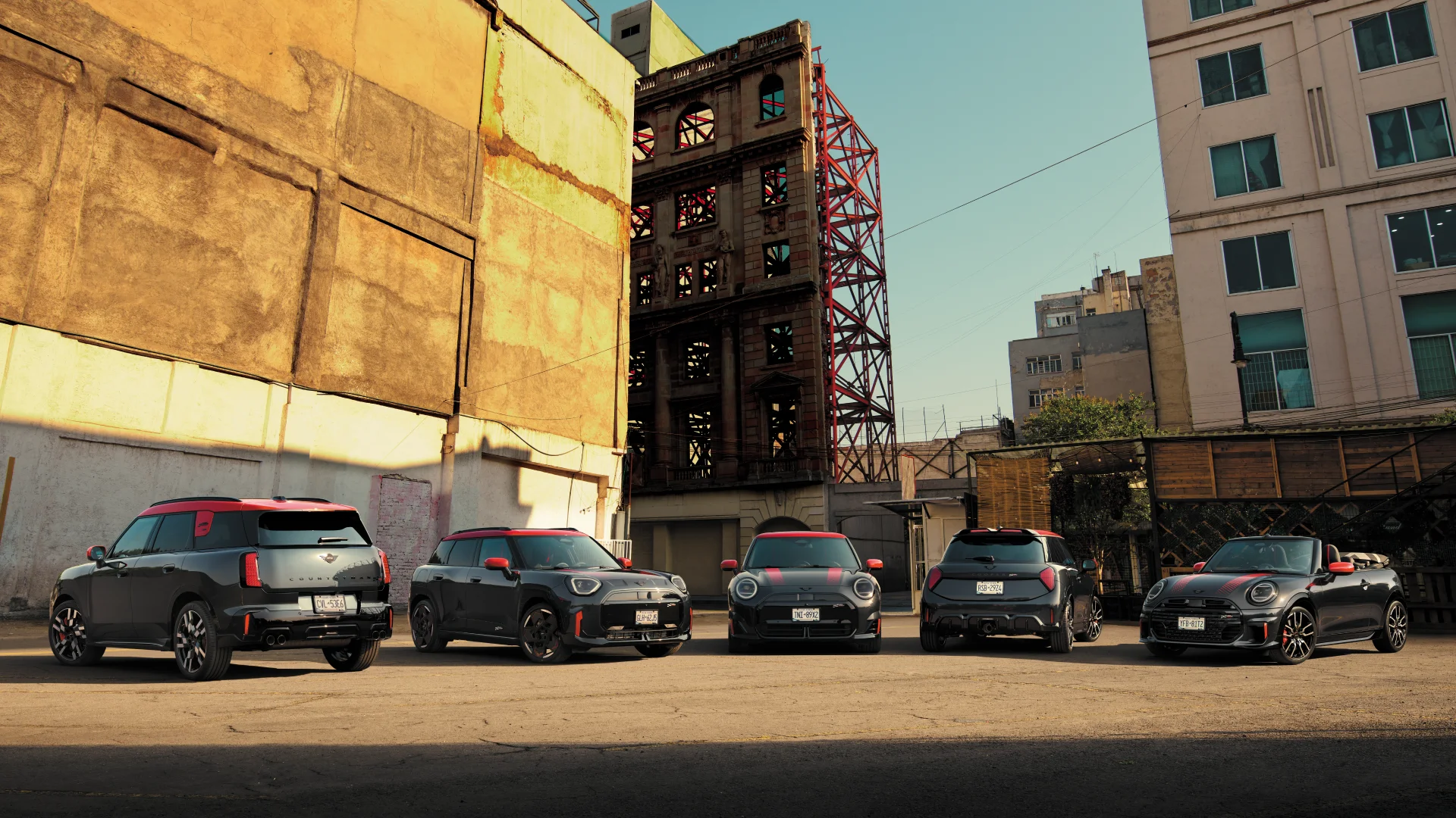 MINI John Cooper Works - JCWファミリーショット