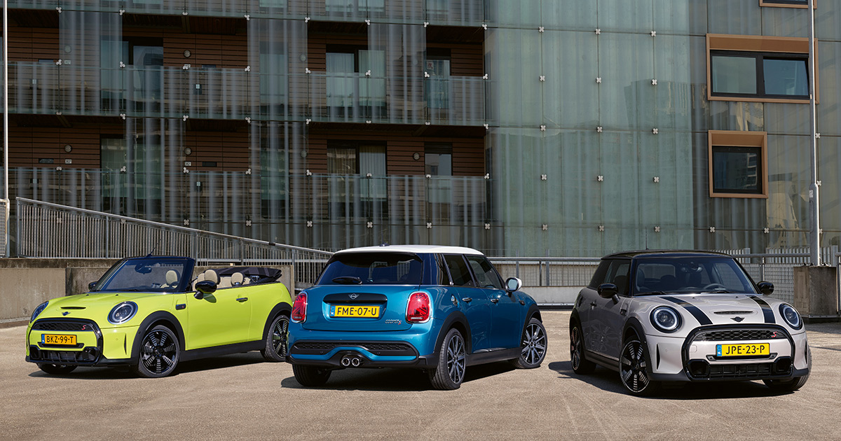 MINI 3 DOOR, 5 DOOR, CONVERTIBLE デビュー | MINI Japan