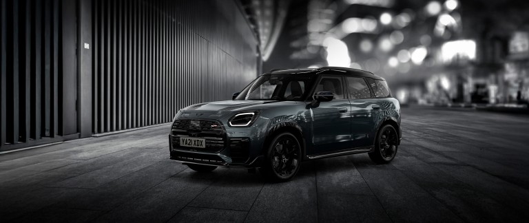 Home - main stage teaser - COUNTRYMAN SHADOW EDITION.