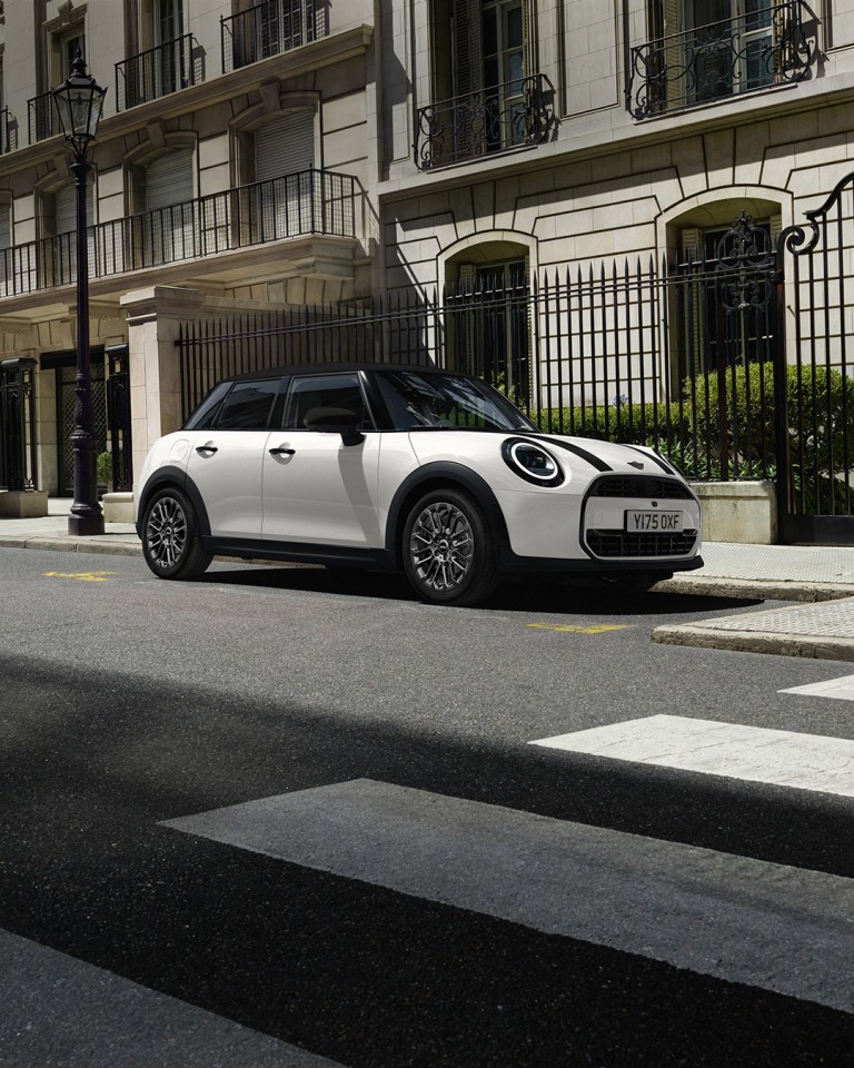 Home - main stage teaser - MINI Countryman