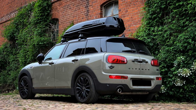 mini accessories MINI 3-door hatch white MINI roof transport box black MINI rear bike rack