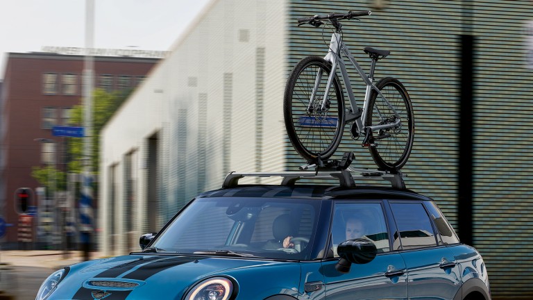 MINI Spring and Summer - travel essentials mini Roof Rack