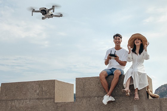 DJI Mavic Mini. 目の前に広がる空へ。