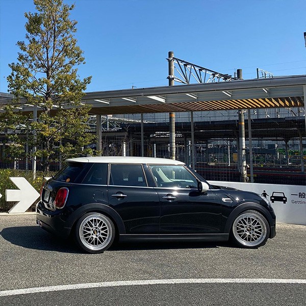 h.i.r.o.mini