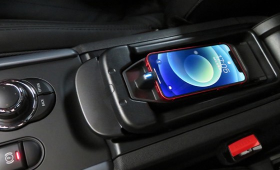 AUDIO/VISUAL & COMMUNICATION | MINI Japan