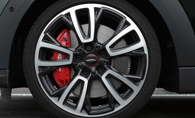 John Cooper Works スポーツ・ブレーキのイメージ