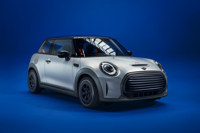 MINI STRIP Diagonal front view