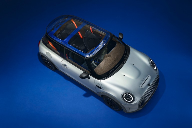 MINI STRIP Bird’s-eye view