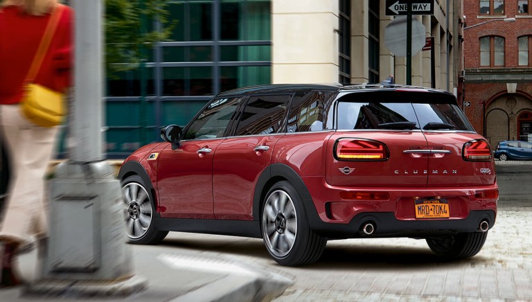 THE NEW MINI CLUBMAN.