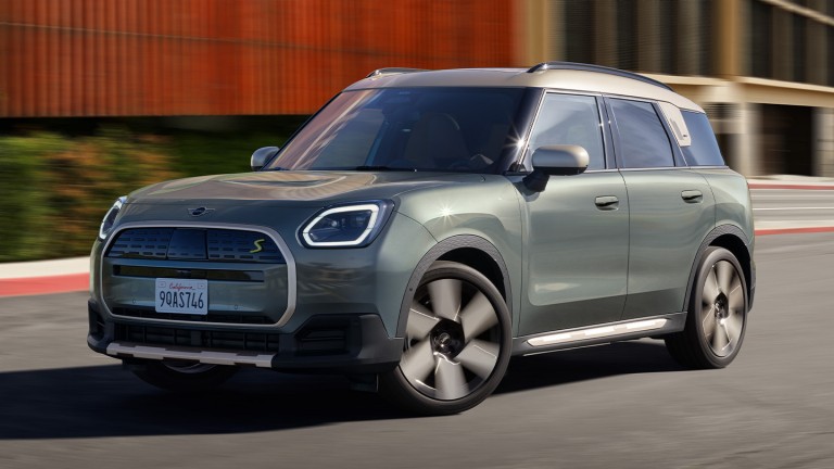 All-electric MINI Countryman - モザイク - ドライビング・エクスペリエンス