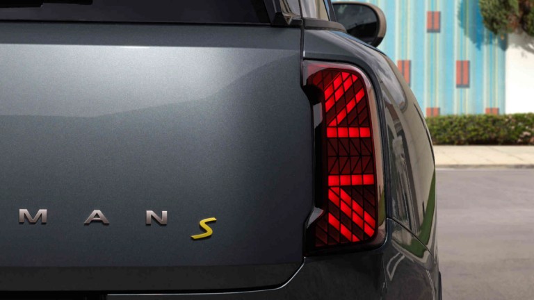 All-electric MINI Countryman - MINI TLC