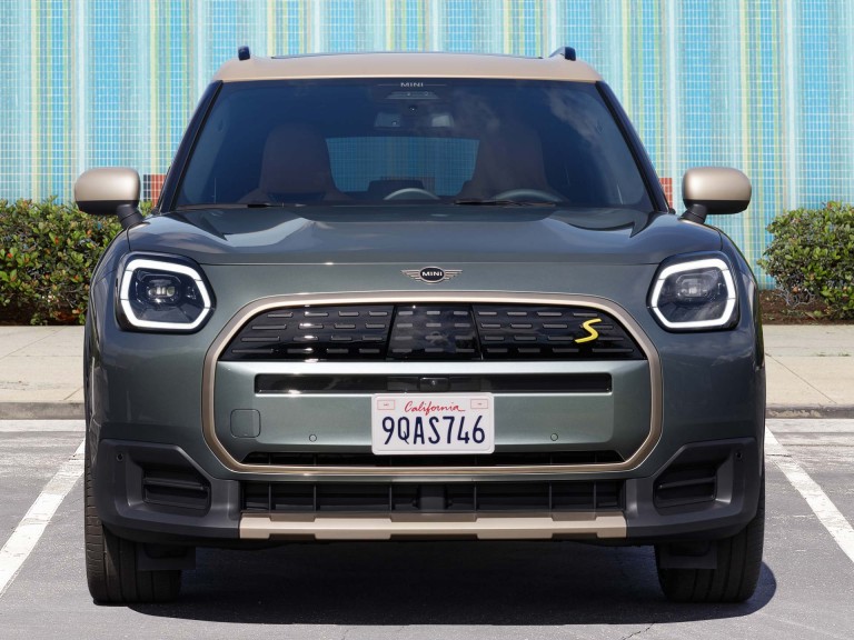 All-electric MINI Countryman - エクステリア - フロント・ビュー