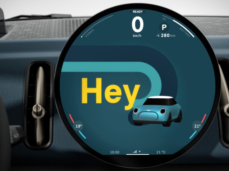 All-electric MINI Countryman - インテリア - OLEDディスプレイ