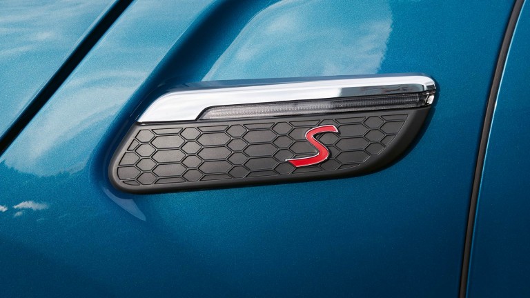 MINI 5 Door – 新たなサイド・スカットル・デザイン