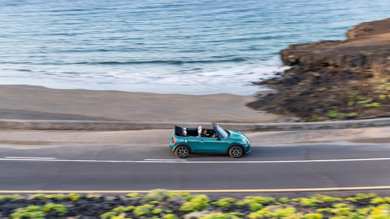 MINI Convertible Seaside Edition - exterior - side view