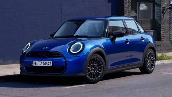 [海外限定品含む] Mini Cooper 等ミニカー５台セット 限定1000台！MINI3ドア/5ドアに特別仕様車「ミニサザーク」登場