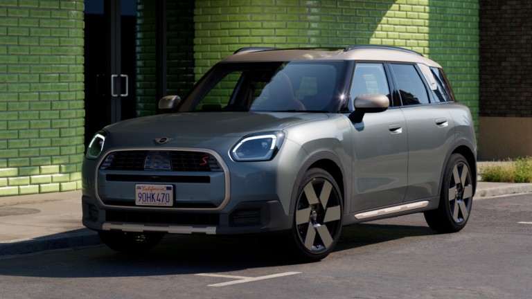 THE NEW MINI COUNTRYMAN