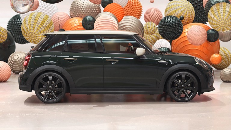 MINI 5-Door – Resolute Edition – Rebel Green