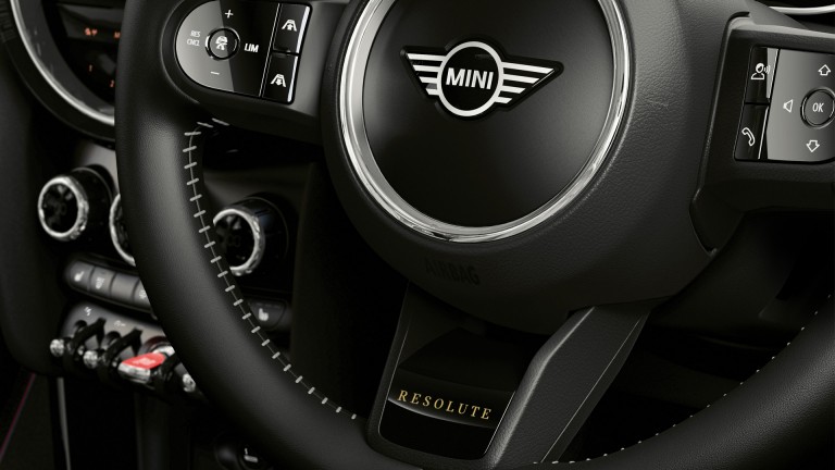 MINI Resolute Edition – steering wheel – Resolute design