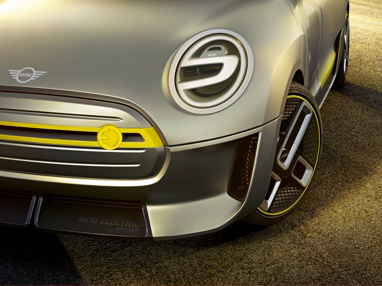 MINI Electric Concept – front and wheel close-up