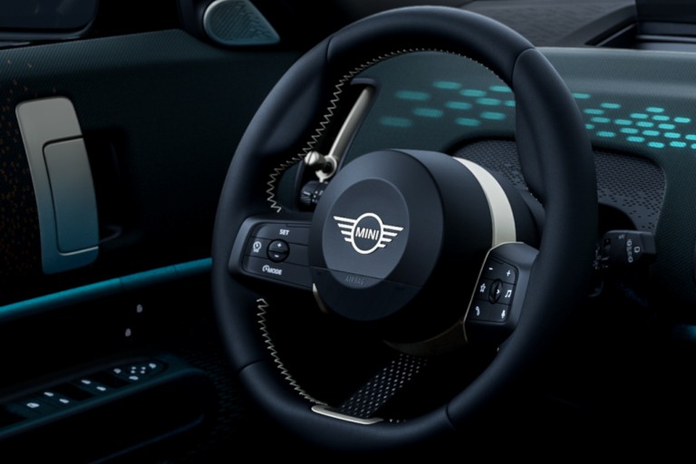 MINI Countryman - interior - steering wheel