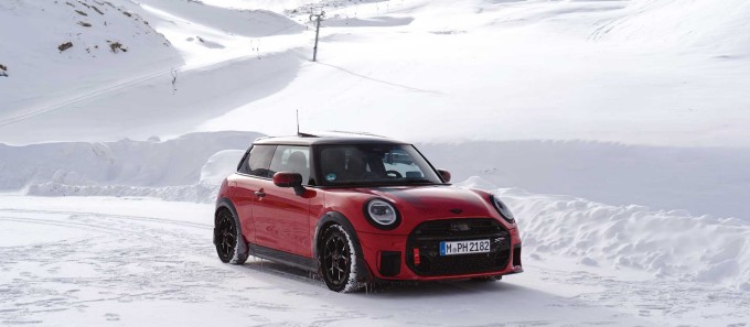 MINI ウインター・コンプリート・ ホイール・セット | MINI Japan