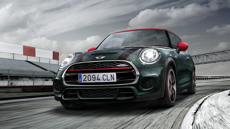 MINI JOHN COOPER WORKS.