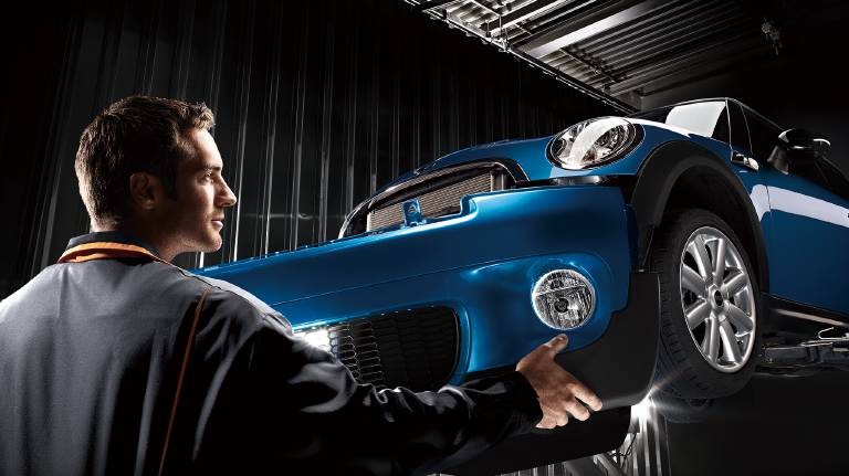 カラー・システムでMINI オリジナル・ペイントの特性を再現